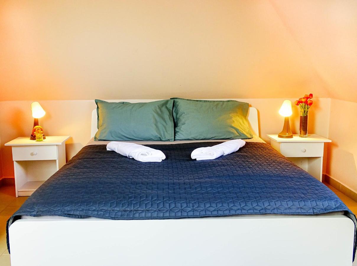 Notafa Vendeghaz Eger Hotel Ngoại thất bức ảnh
