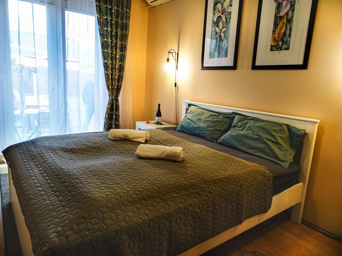 Notafa Vendeghaz Eger Hotel Ngoại thất bức ảnh